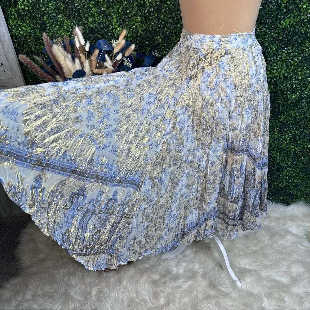 Soft Surroundings silk blend blue paisley metalic gold Pleated‎ Midi Skirt NWOT